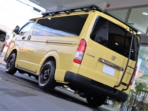 ハイエースバンディーゼル4WD　丸目カスタム　ネオクラシック