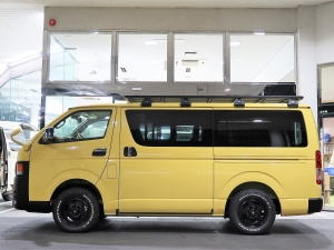 ハイエースバンディーゼル4WD　丸目カスタム　ネオクラシック