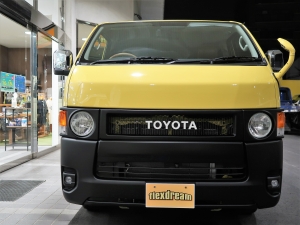 ハイエースバンディーゼル4WD　丸目カスタム　ネオクラシック