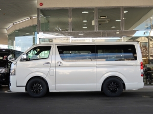 ハイエースバン 特別仕様車　ハイエースカスタム