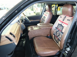 ハイエースバンディーゼル4WD　丸目カスタム　ネオクラシック