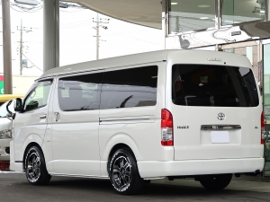 ハイエースワゴン新車コンプリート　ハイエースワゴン２ＷＤ