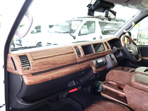 ハイエースワゴン新車コンプリート　ハイエースワゴン２ＷＤ