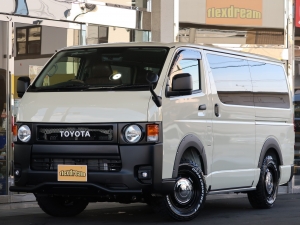 ハイエースＶディーゼル4WD　丸目カスタム　ネオクラシック