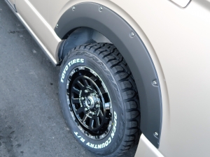 ハイエースバンスパロン　4WD　ディーゼル