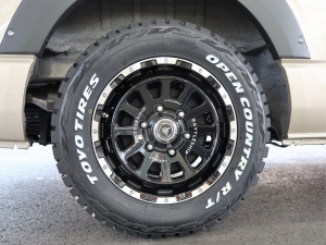 ハイエースバンスパロン　4WD　ディーゼル
