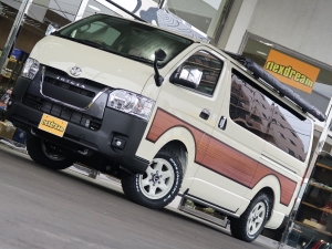 ハイエースバンディーゼル4WD　丸目カスタム　ネオクラシック