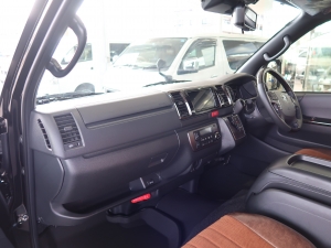 ハイエースバン新車一部改良後　ディーゼル四駆