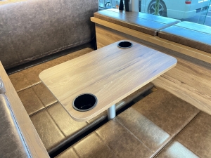 ハイエースバン新車アウトレット新車一部改良後　ディーゼル四駆