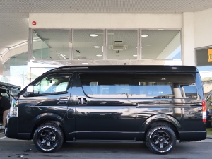 ハイエースワゴン１０人乗り　車中泊できる街乗り仕様車