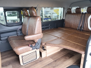 ハイエースワゴン新車コンプリート　ハイエースワゴン２ＷＤ