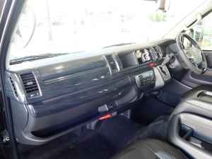 ハイエースワゴン新車コンプリート　ハイエースワゴン２ＷＤ