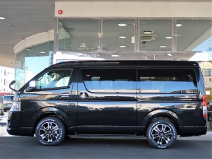 ハイエースワゴン１０人乗り　車中泊できる街乗り仕様車