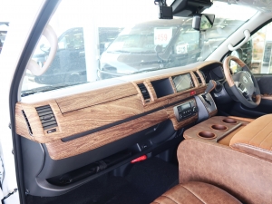 ハイエースワゴン新車コンプリート　ハイエースワゴン２ＷＤ