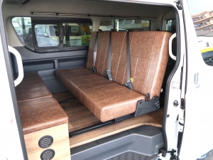 ハイエースワゴン新車コンプリート　ハイエースワゴン２ＷＤ