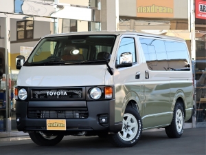 ハイエースバン丸目カスタム　　ネオクラシック