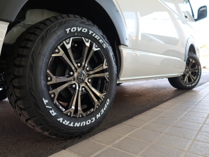 ハイエースワゴン内装架装FD-BOX2　車中泊できる街乗り仕様車
