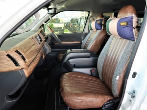 ハイエースワゴン内装架装FD-BOX2　車中泊できる街乗り仕様車
