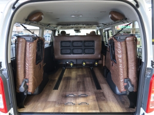 ハイエースワゴン内装架装FD-BOX2　車中泊できる街乗り仕様車