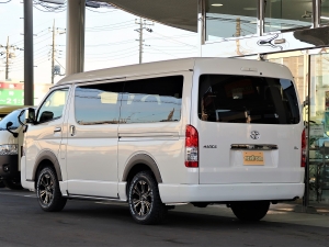 ハイエースワゴン内装架装FD-BOX2　車中泊できる街乗り仕様車