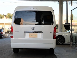 ハイエースワゴン内装架装FD-BOX2　車中泊できる街乗り仕様車