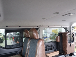 ハイエースワゴン新車コンプリート　ハイエースワゴン２ＷＤ