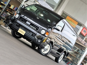 ハイエースワゴン新車コンプリート　ハイエースワゴン２ＷＤ