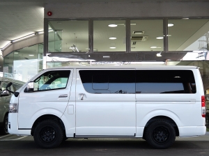 ハイエースバン新車一部改良後　ディーゼル四駆