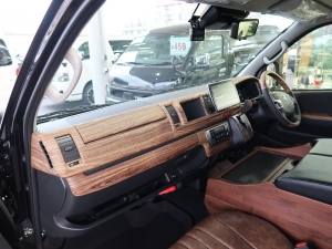 ハイエースワゴン新車コンプリート　ハイエースワゴン２ＷＤ