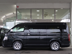 ハイエースワゴン新車コンプリート　ハイエースワゴン２ＷＤ