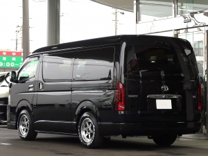 ハイエースワゴン新車コンプリート　ハイエースワゴン２ＷＤ