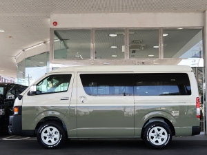 ハイエースワゴン10人乗りワゴン　車中泊できる街乗り仕様車