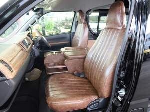 ハイエースバンスパロン　4WD　ディーゼル
