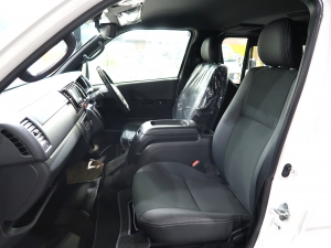 ハイエースバン新車一部改良後　ディーゼル四駆