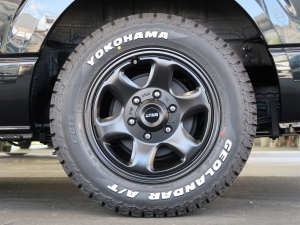 ハイエースバン丸目カスタム　　ネオクラシック