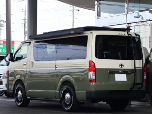 ハイエースバンディーゼル4WD　丸目カスタム　ネオクラシック