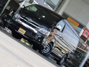 ハイエースワゴン新車コンプリート　ハイエースワゴン２ＷＤ