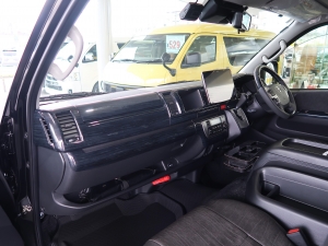 ハイエースワゴン新車コンプリート　ハイエースワゴン２ＷＤ