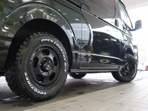 ハイエースバンDX　4WD　ディーゼル　丸目