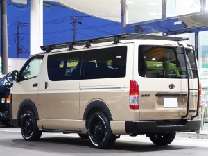 ハイエースバンディーゼル4WD　丸目カスタム　ネオクラシック