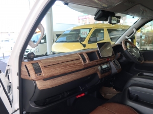 ハイエースワゴン新車コンプリート　ハイエースワゴン２ＷＤ