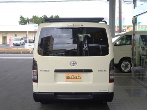 ハイエースバン新車アウトレットディーゼル4WD　上げ系4WDカスタム