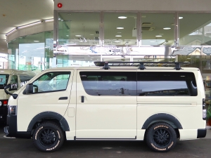 ハイエースバン新車アウトレットディーゼル4WD　上げ系4WDカスタム