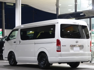 ハイエースワゴン新車コンプリート　ハイエースワゴン２ＷＤ