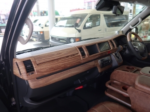ハイエースワゴン新車コンプリート　ハイエースワゴン２ＷＤ