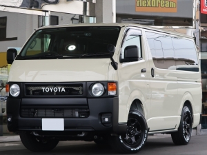 ハイエースＶディーゼル4WD　丸目カスタム　ネオクラシック