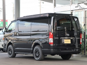 ハイエースバンディーゼル4WD　丸目カスタム　ネオクラシック