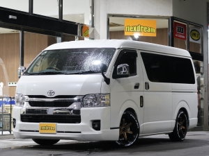 ハイエースＷ新車コンプリート　ハイエースワゴン２ＷＤ