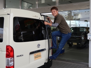ハイエースワゴン10人乗りワゴン　車中泊できる街乗り仕様車