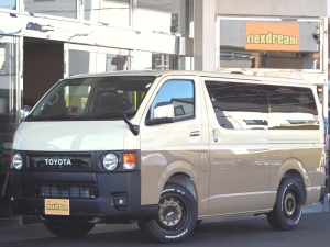 ハイエースＶツートンカスタム　丸目フェイスFD-classic